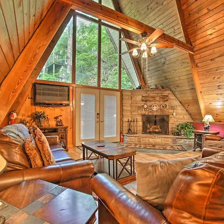A-Frame Gatlinburg Cabin With Deck And Private Hot Tub Exterior photo