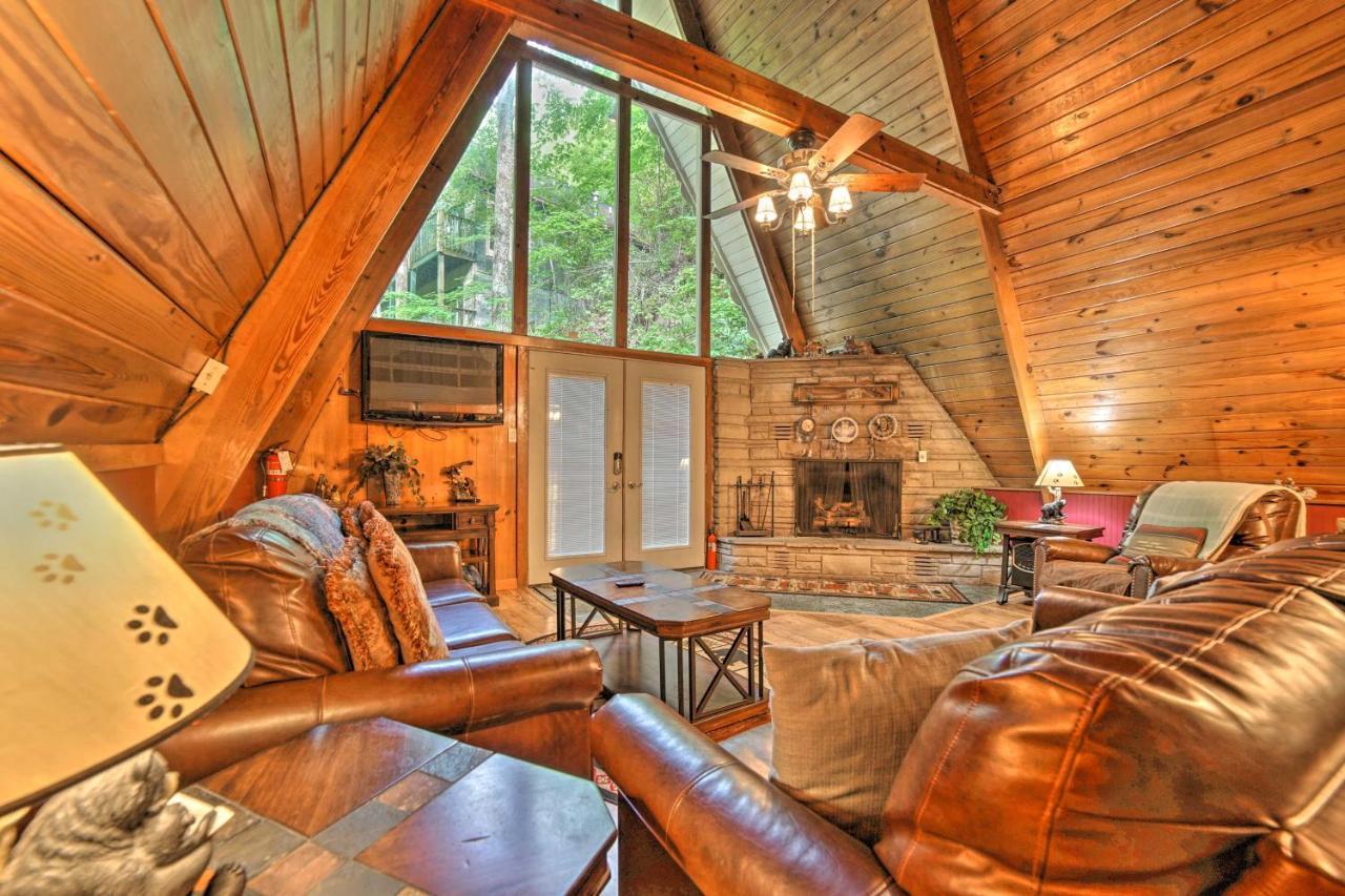 Casa vacanze A-frame With Deck And Private Hot Tub